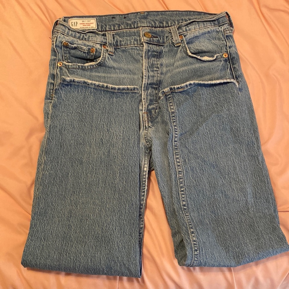 Light wash jeans